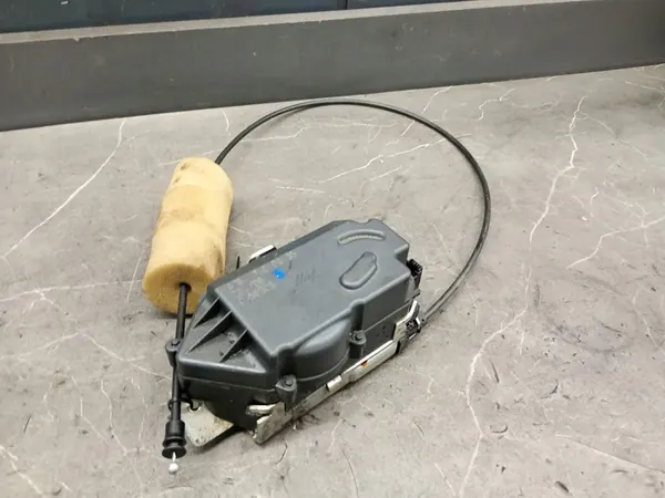 MERCEDES R W251 Baklucka Lås A1647400335 image 8