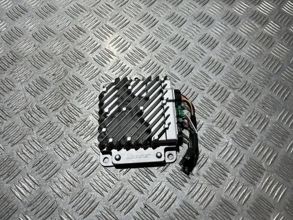Module Ampli Bose OEM 280617997R pour Renault Clio V image 2