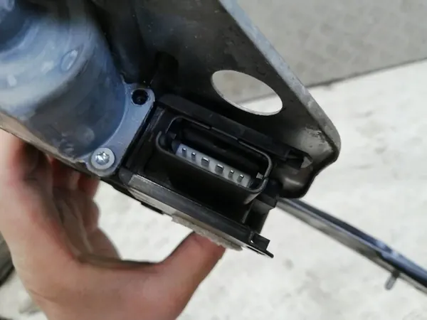 Elevador de Vidro Peugeot 508 OE 9806086880 image 2