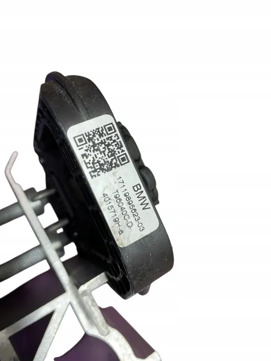 Radiatoradapter links OEM 7422235 voor BMW 4 G22 image 4