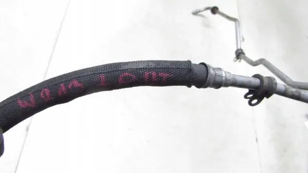 Mercedes W213 Ölleitung OEM 183/104 - Gebraucht image 3