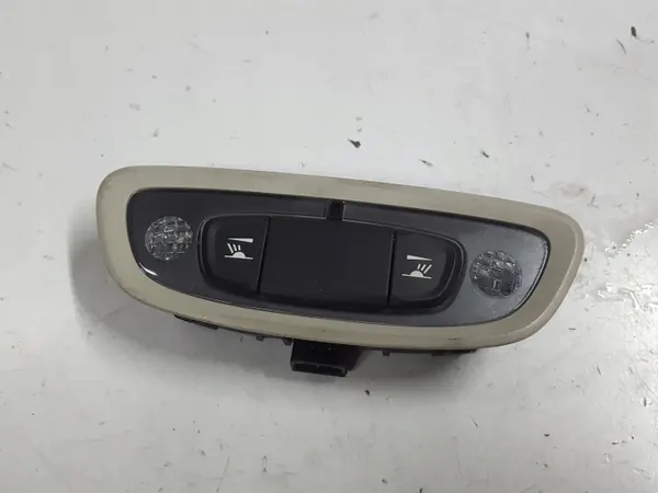 Volvo V40 II CC 12-19 Plafonnier Intérieur OEM 31305649 image 2