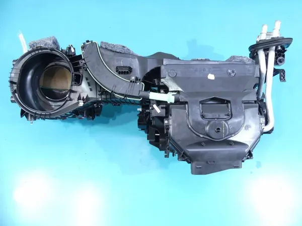 Núcleo calefactor BMW OEM 9207085-09 para F20 image 6