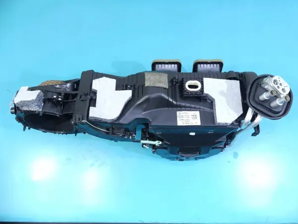 Núcleo calefactor BMW OEM 9207085-09 para F20 image 7