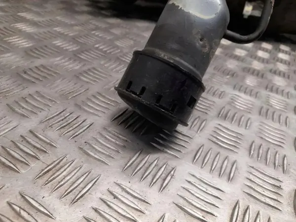 Tanque OEM 23375549 para Chevrolet Camaro 2016 image 3