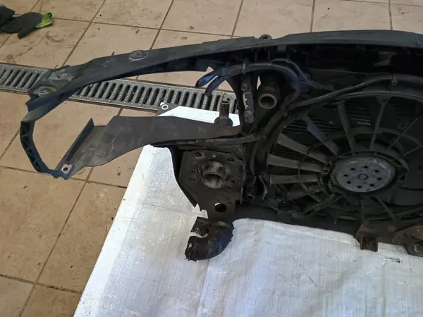 AUDI A4 B7 3.0 TDI AUTOMAT PAS PRZEDNI PRZÓD WZMOCNIENIE CZOŁOWE KOMPLETNE image 7