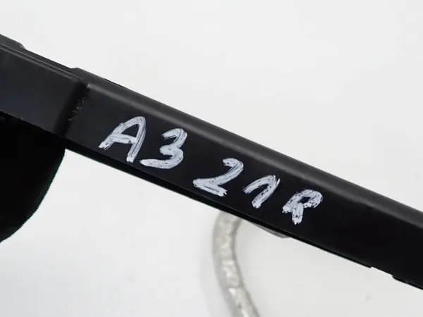 AdBlue-letku OEM 5Q0131962B Audi A3 8Y 2.0 TDI:lle image 10
