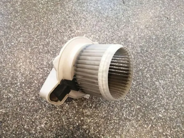 Verwarmingskern OEM AA1163600531 voor Fiat 500 1.4L image 2