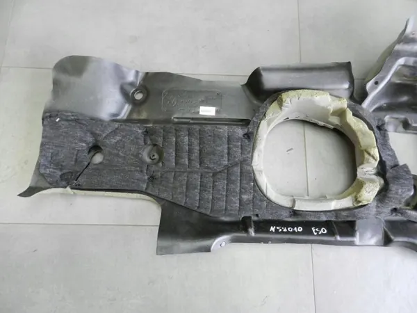 Volkswagen Eos skottväggsisolering OEM 5K1863247A image 5