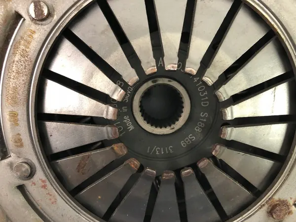 Conjunto de embreagem VW SEAT SKODA AUDI 03D141031D image 5