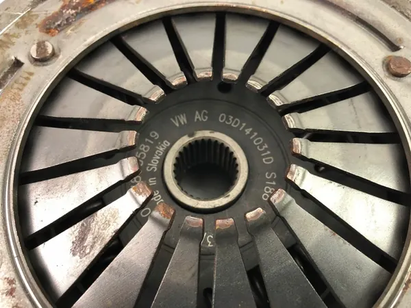 Conjunto de embreagem VW SEAT SKODA AUDI 03D141031D image 6