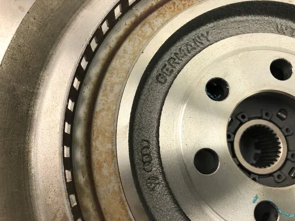 Conjunto de embreagem VW SEAT SKODA AUDI 03D141031D image 8