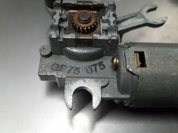 Mécanisme de toit ouvrant Jaguar XJ XJR X308 OEM 44149342 image 3