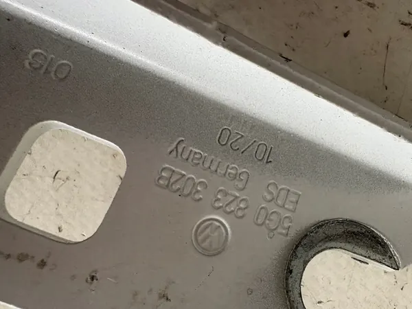 Bisagra de capó izquierda VW Golf 7 5G0823301B image 3