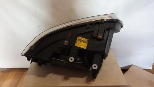 Farol dianteiro VW T5 image 2