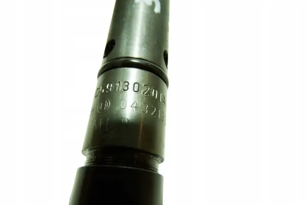 Iniettore AUDI A6 AVANT 2.5L 2000 OEM 059130201A image 5