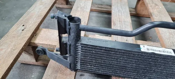 Chrysler Pacifica 2022 Radiador de Óleo Automático 3.6 MOPAR 68510383AA image 2