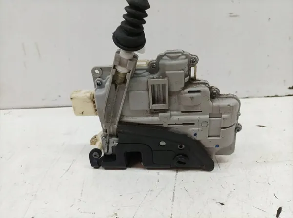 Bakdörrlås Höger Kombi Volkswagen Passat VII image 3