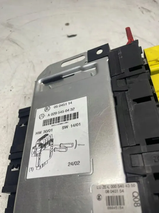 Mercedes-Benz sulake OEM 0005404350 S W220 2001 image 3