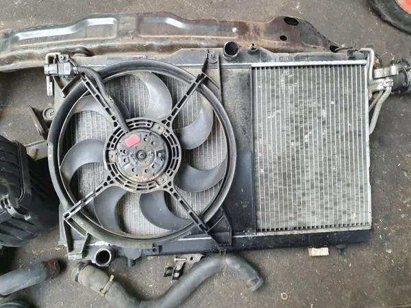 Waterradiatorventilator OEM NBDRTYBUNIM voor Hyundai Santa Fe image 2