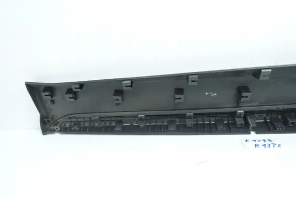 OEM Höger Framdörrlist för Hyundai Tucson IV image 4