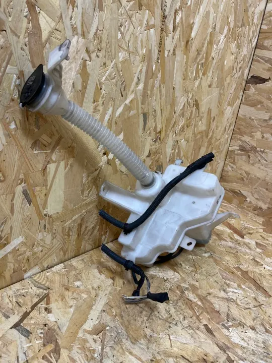 Spolarvätsketank Pump OEM 060851-438 Toyota RAV4 image 4