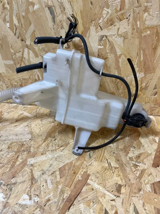 Spolarvätsketank Pump OEM 060851-438 Toyota RAV4 image 6