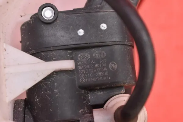 Spolarbehållare OEM 98610-N7100 för Hyundai Tucson image 9