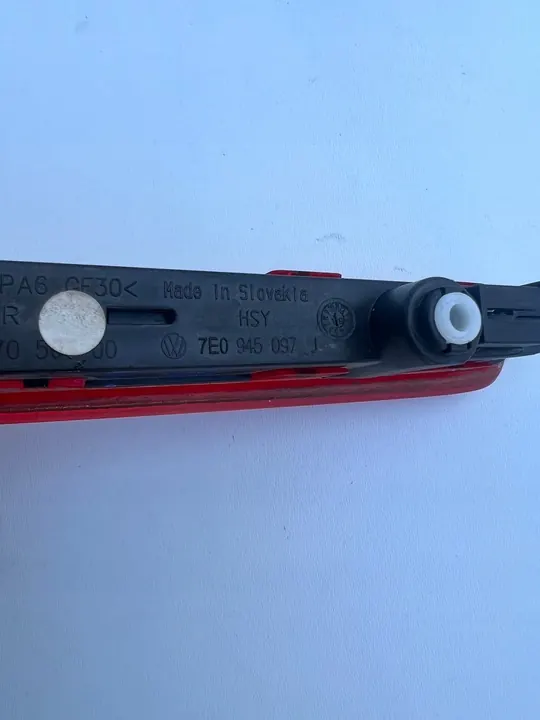 Luz de Freio VW Transporter T6 E + D image 2