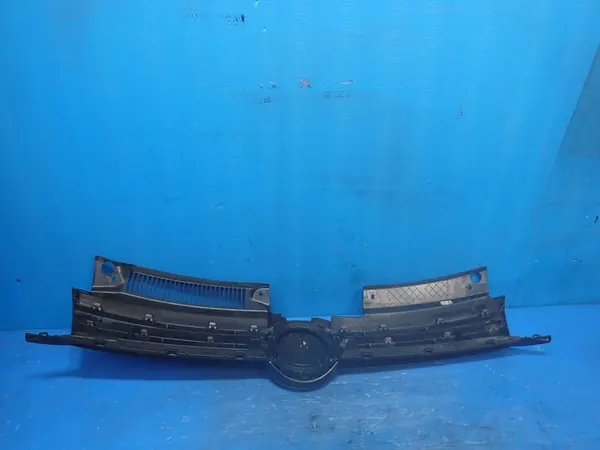 Volkswagen OE grill cover 5K0853651 image 4