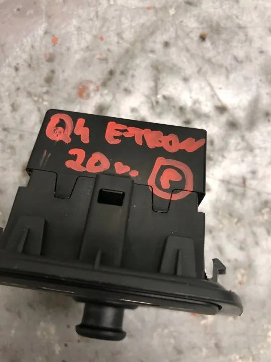 Tomada isqueiro USB-C OEM 2G6035954 para Audi Q4 e-tron image 7