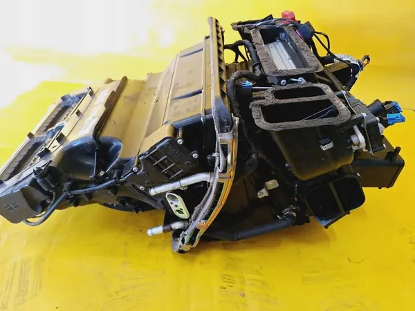 Audi A8 D3 Verwarming 4E0820003M image 9