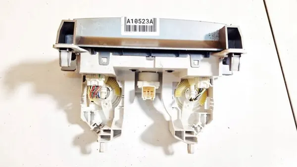 Mazda 3 Klimaatregelpaneel 2010 1.6L bbr40b01 image 2