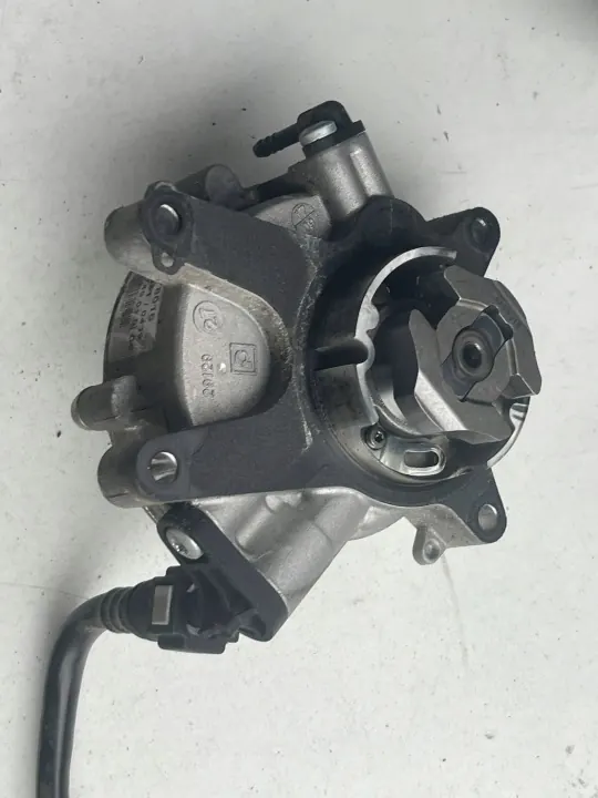 Bomba de vacío OEM 55278016 - Pieza Fiat OE usada image 3
