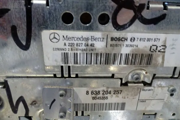 Mercedes S-Klasse W220 Radiospeler OEM A2208270442 image 3