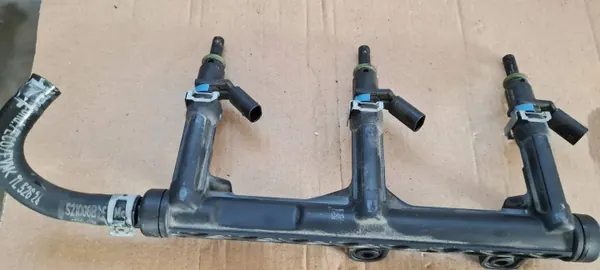 OEM 06E133681L Polttoainesuutin Audi A6 C7 3.0 TFSI image 4