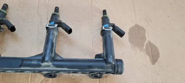 OEM 06E133681L Polttoainesuutin Audi A6 C7 3.0 TFSI image 5