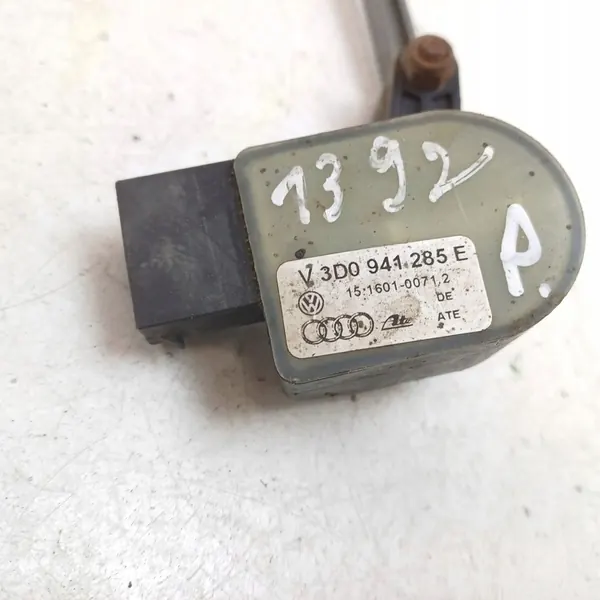 Sensor de nível de suspensão pneumática Volkswagen Phaeton 2006 OEM image 7