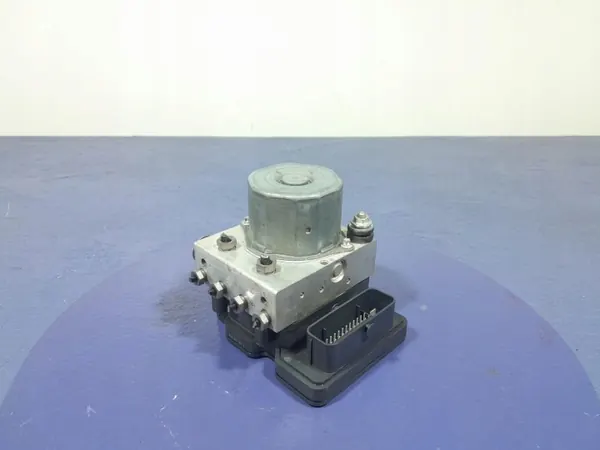 Pompe ABS OEM A0004313900 pour Mercedes GLA W156 image 2