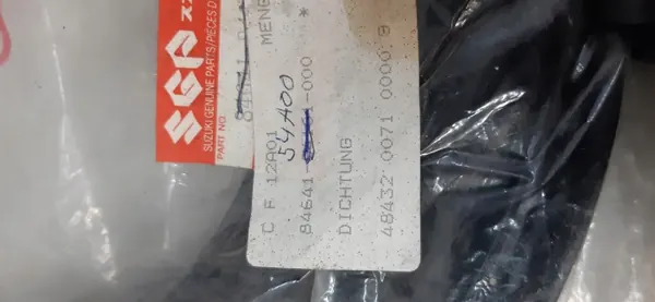 OEM 84641-82000 Rechte Vordertürdichtung Suzuki Swift image 6