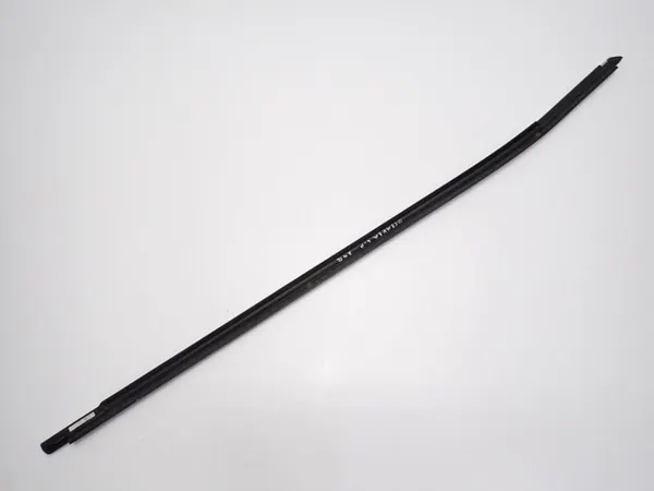 Junta da Porta Dianteira Esquerda OEM 5E3837477C Skoda Octavia IV image 3