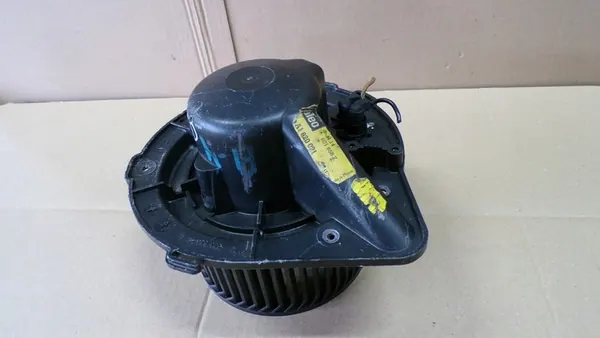 AUDI A4 B5 Ventilador de Aquecimento 601858Z image 4