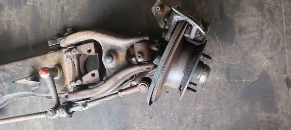 OEM SANKI WÓZEK Suspension Avant Boîtier Direction Skoda 105 image 8