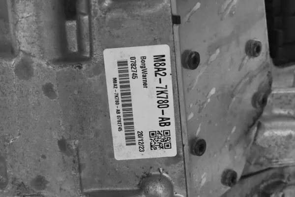 Versnellingsbakreductor OEM M8A27K780AB voor Range Rover Velar image 6