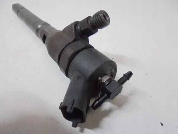 Hyundai Trajet 2.0 CRDi Injektor OE 3380027000 image 4