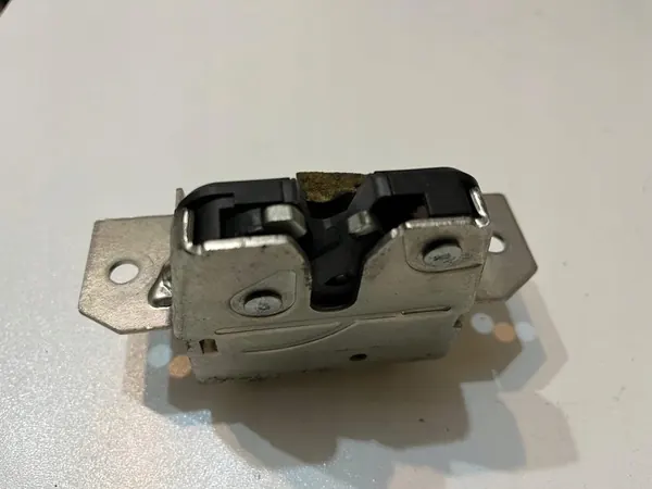 MERCEDES A-KLASS W169 BAGAGELOCK image 6