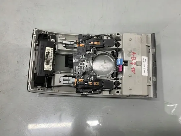 Audi OE 4L0947135 Gebruikt auto-onderdeel image 4