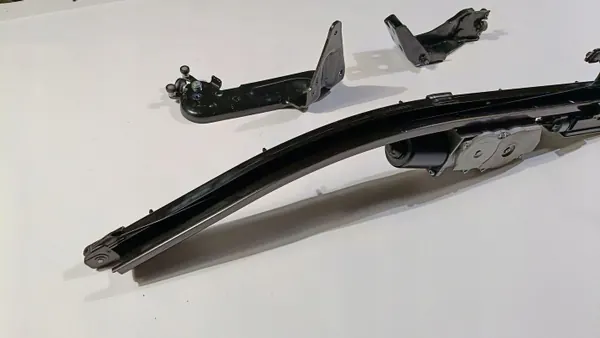 OEM 62024F vänster bakre skjutdörrsmekanism image 3