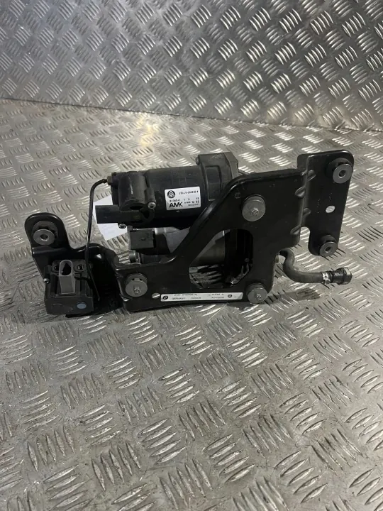 Achter luchtvering compressor OEM 6789938 BMW X5 image 8