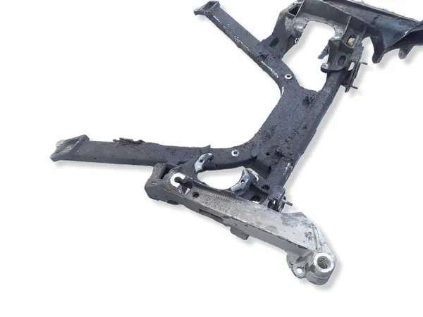 BMW F31 Vorderachsträger OEM 2121644 image 3
